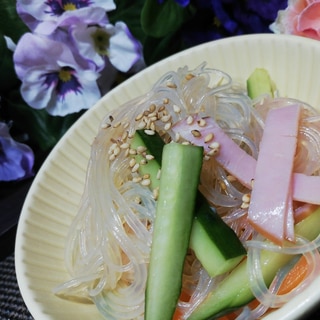 調味料は3つだけ！簡単春雨サラダ